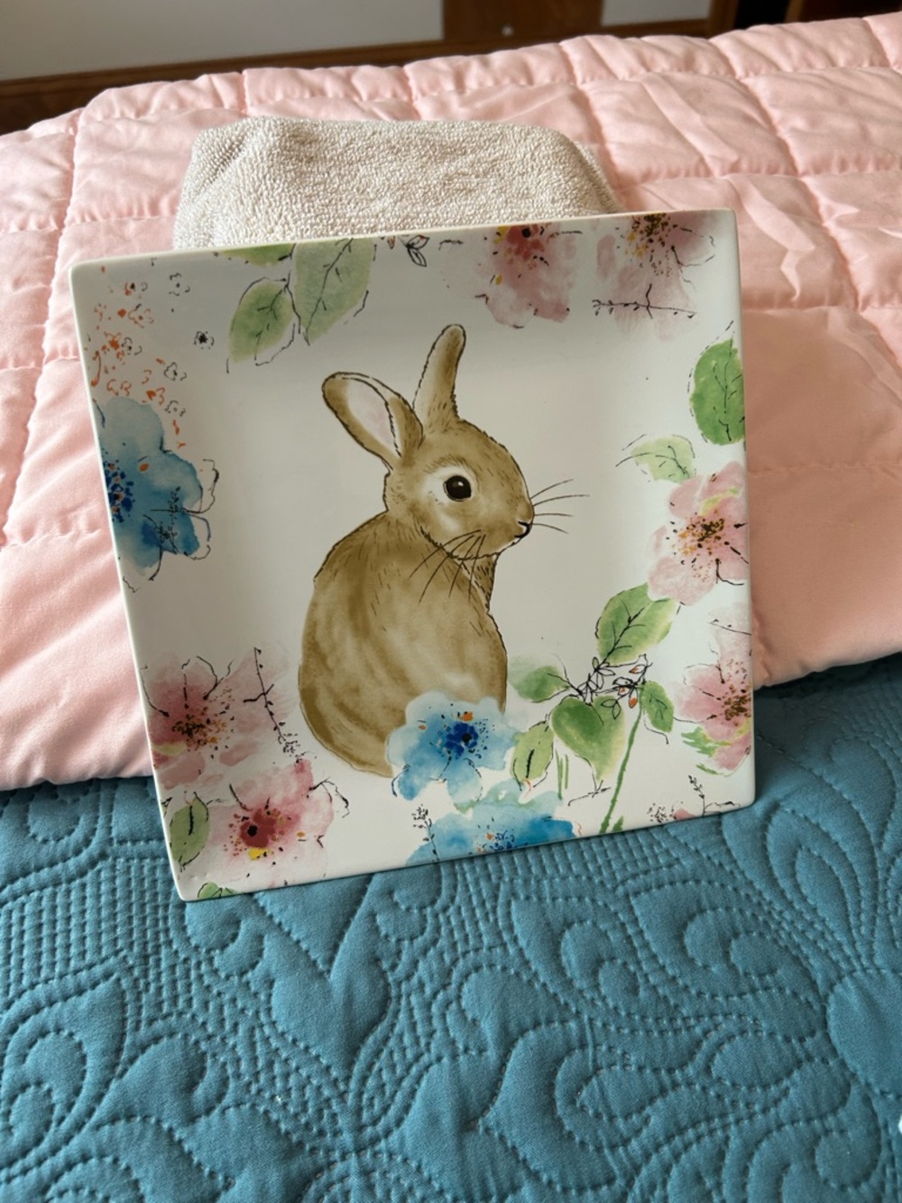 222 Fifth BASTIA Square Salad plate /Bunny Decorative Ceramic